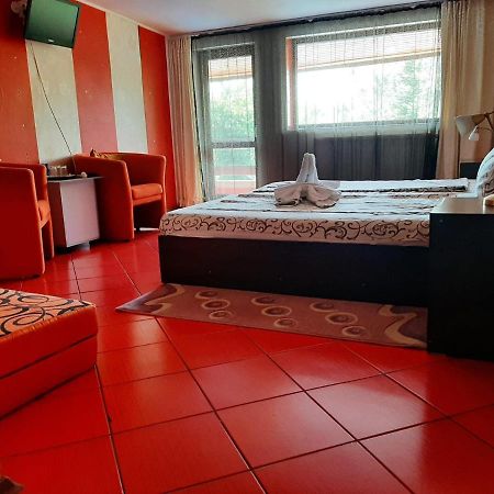 Отель Dreams Snagov Ghermanesti  Экстерьер фото